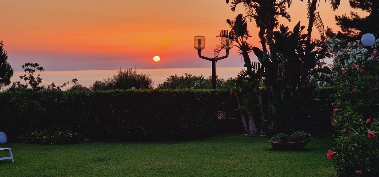 Villa Santina - Cefalù Eksteriør billede